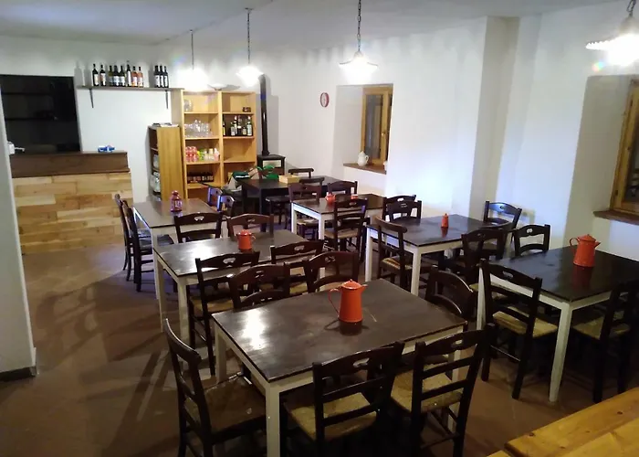 Rifugio Cascina Miera 호스텔 *