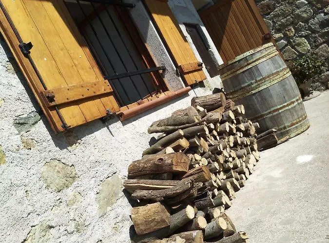 Rifugio Cascina Miera 호스텔